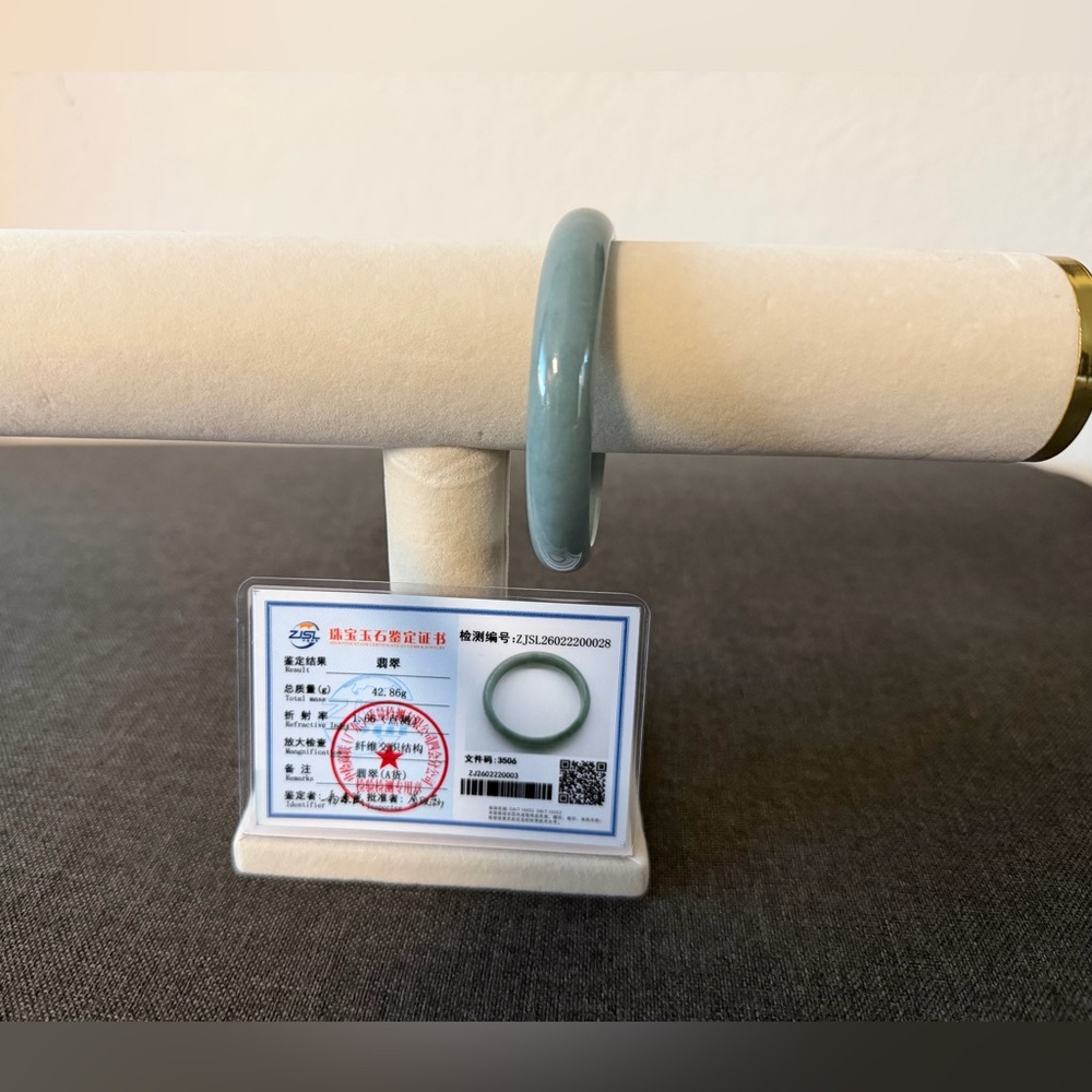 Grade A 62mm Burma Jade Light Green Jade Bangle Certified